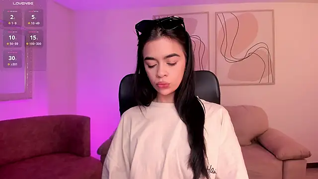 AlanaCraft online show from October 23, 2025, 12:15 pm