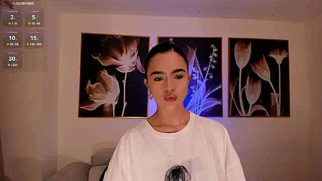 AlanaCraft online show from October 5, 2025, 12:07 pm