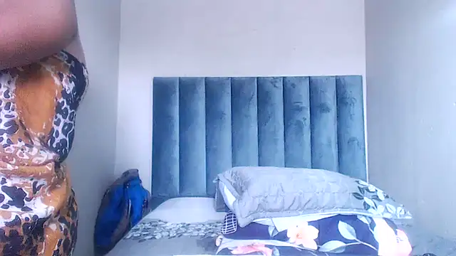 Snapshot of BustyWendyXXX47 chatting on September 14, 2025, 7:20 am BustyWendyXXX47 online show from September 14, 2025, 7:20 am