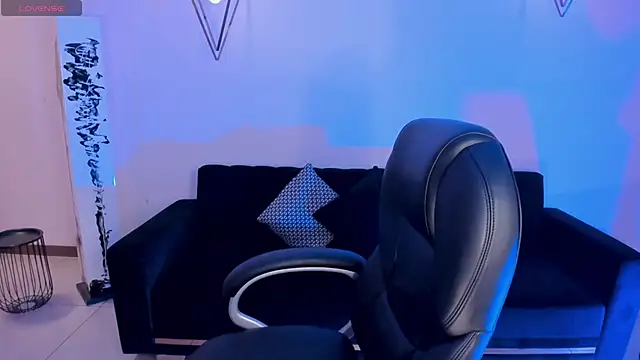 Snapshot of AllisonRogersX chatting on September 24, 2025, 3:02 am AllisonRogersX online show from September 24, 2025, 3:02 am