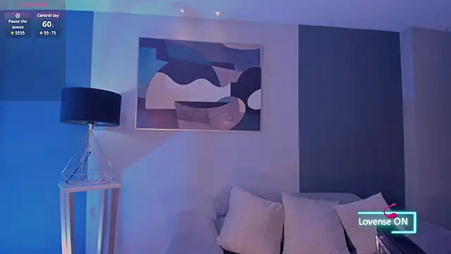 Snapshot of MaddisonLowe chatting on February 7, 2026, 11:13 pm MaddisonLowe online show from February 7, 2026, 11:13 pm