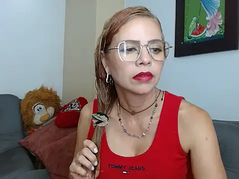 Snapshot of _melisaa_ chatting on November 4, 2025, 7:39 pm melisaa online show from November 4, 2025, 7:39 pm