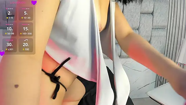 Snapshot of Mackenize chatting on March 6, 2025, 6:26 pm Mackenize online show from March 6, 2025, 6:26 pm