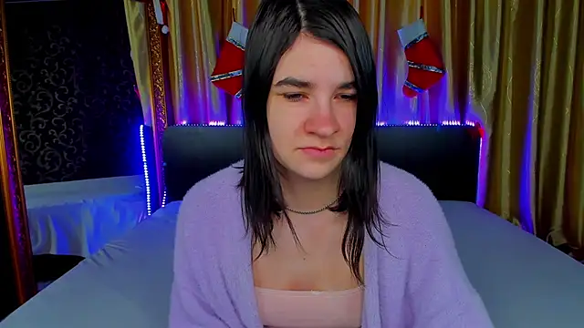 Snapshot of _Polly_Love_ chatting on February 1, 2026, 7:06 am Polly Love online show from February 1, 2026, 7:06 am