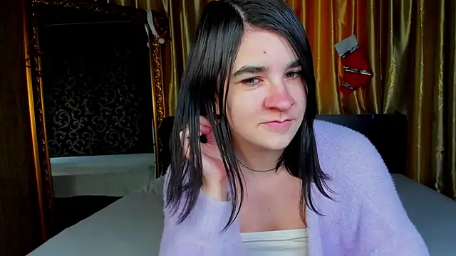 Snapshot of _Polly_Love_ chatting on January 19, 2026, 1:04 pm Polly Love online show from January 19, 2026, 1:04 pm