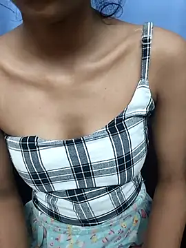 Aradhna cute online show from February 24, 2025, 2:37 pm