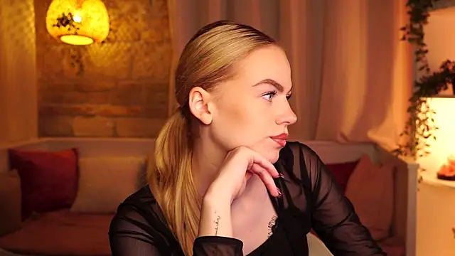 sn0w barbie online show from September 26, 2025, 8:43 am