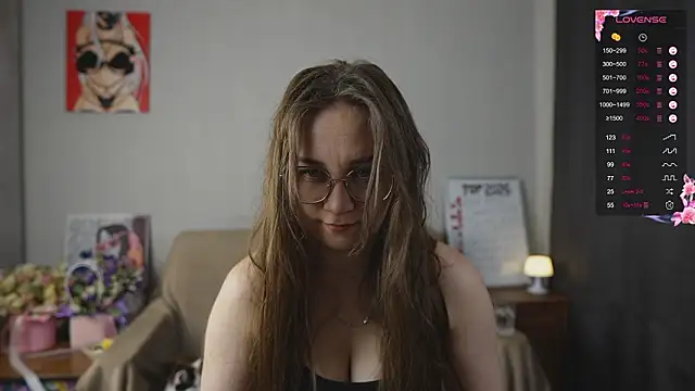 Miatiny online show from March 25, 2026, 8:19 pm