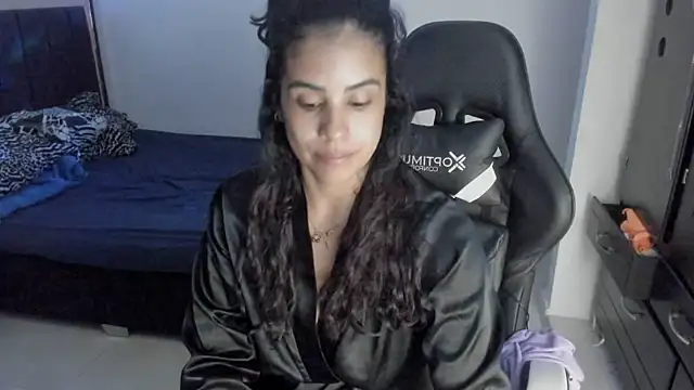 Snapshot of Moon_Sammy chatting on March 17, 2025, 1:29 pm Moon Sammy online show from March 17, 2025, 1:29 pm