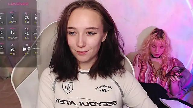 Snapshot of Robin_yourss chatting on September 18, 2025, 12:19 pm Robin yourss online show from September 18, 2025, 12:19 pm