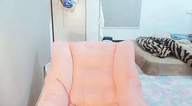 Snapshot of FFFFZ189 chatting on January 7, 2025, 1:57 pm FFFFZ189 online show from January 7, 2025, 1:57 pm