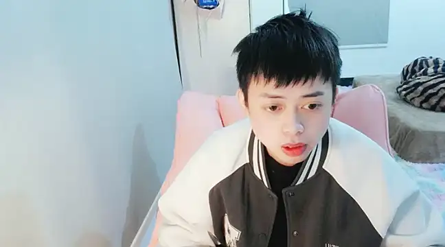 Snapshot of FFFFZ189 chatting on January 11, 2025, 2:36 pm FFFFZ189 online show from January 11, 2025, 2:36 pm