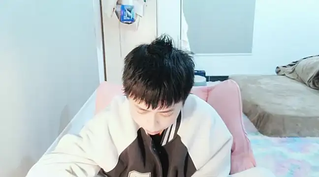 Snapshot of FFFFZ189 chatting on January 13, 2025, 11:41 am FFFFZ189 online show from January 13, 2025, 11:41 am