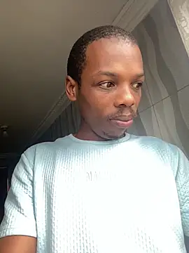 Snapshot of skyfall200 chatting on September 29, 2025, 12:00 pm skyfall200 online show from September 29, 2025, 12:00 pm