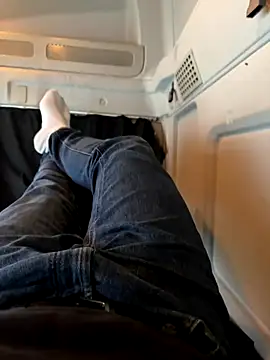 Snapshot of Dan_NFS chatting on October 2, 2025, 6:28 am Dan NFS online show from October 2, 2025, 6:28 am