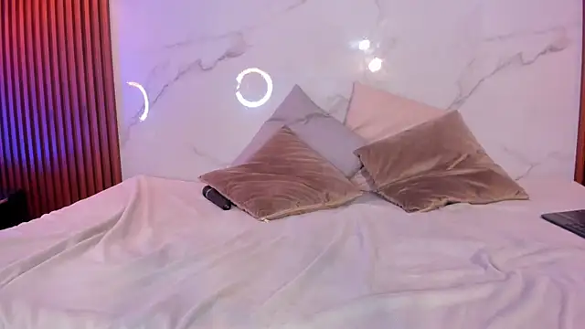 Snapshot of Alejandra_Vives chatting on March 6, 2025, 11:53 pm Alejandra Vives online show from March 6, 2025, 11:53 pm