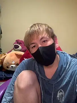 Snapshot of KEI_96 chatting on February 8, 2025, 12:39 pm KEI 96 online show from February 8, 2025, 12:39 pm