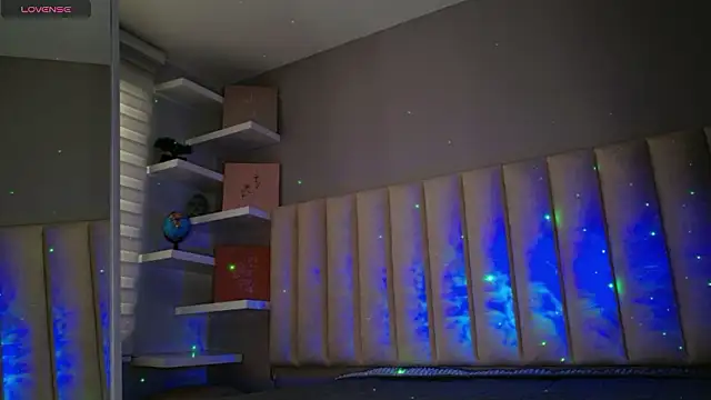 Megan mooree  online show from January 17, 2026, 12:09 pm