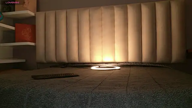 Megan mooree  online show from February 11, 2026, 12:27 pm