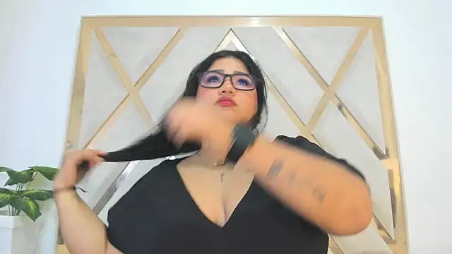 Snapshot of Gabycutee chatting on July 18, 2026, 8:39 pm Gabycutee online show from July 18, 2026, 8:39 pm