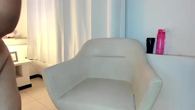 Snapshot of Gabycutee chatting on March 14, 2025, 2:10 am Gabycutee online show from March 14, 2025, 2:10 am