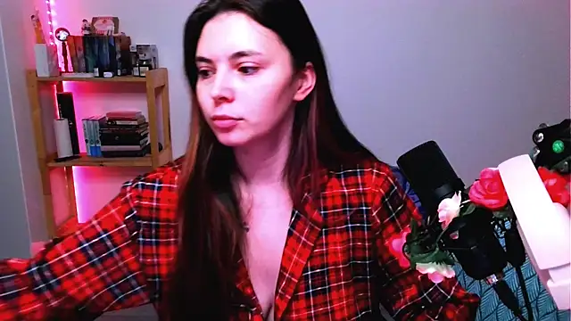 peaachybabe   online show from October 26, 2025, 3:45 pm