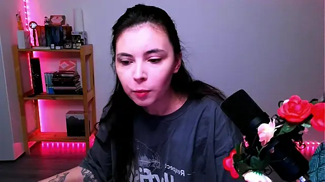 peaachybabe   online show from October 10, 2025, 7:25 pm