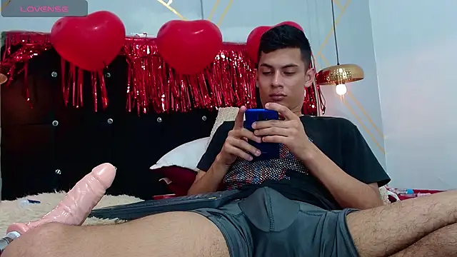 Oliver king sex online show from February 19, 2025, 8:41 pm