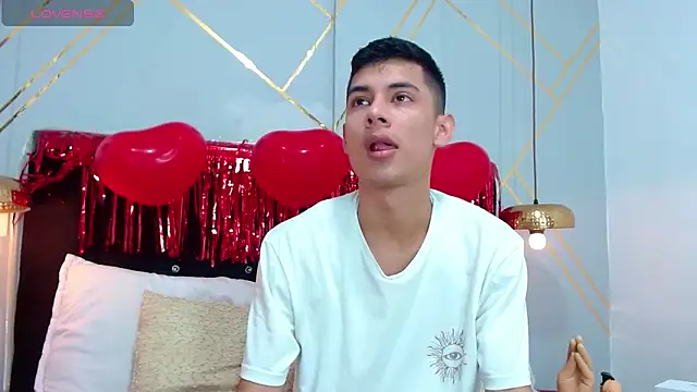 Oliver king sex online show from February 17, 2025, 5:34 pm