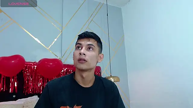 Oliver king sex online show from February 18, 2025, 5:31 pm