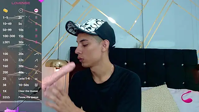 Oliver king sex online show from March 18, 2025, 5:33 pm