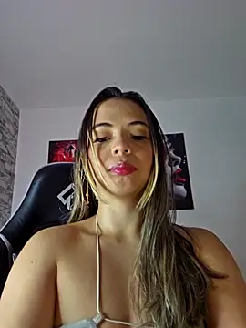 Antonella2 m online show from September 15, 2025, 5:02 pm