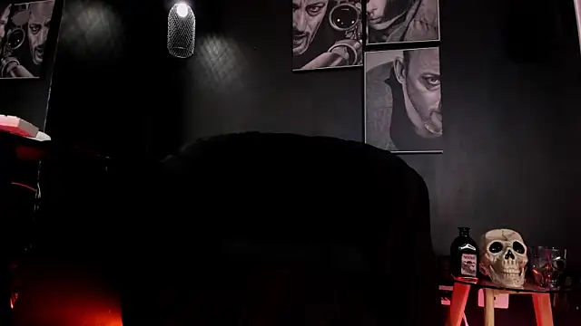 Agnes jones  online show from October 6, 2025, 9:26 pm