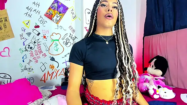 Snapshot of bloom444 chatting on February 28, 2026, 5:18 am bloom444 online show from February 28, 2026, 5:18 am