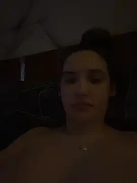 Holly Molii online show from March 28, 2026, 6:03 am