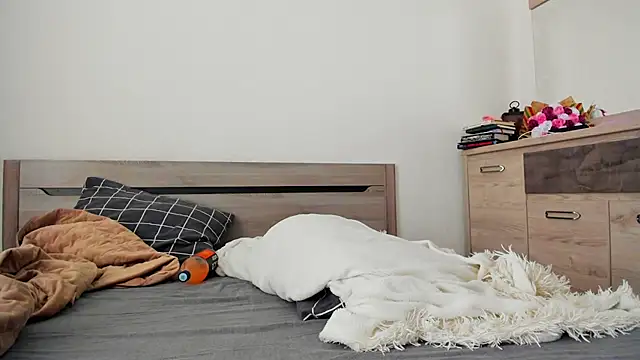 Snapshot of Holly_Molii chatting on March 1, 2025, 6:13 am Holly Molii online show from March 1, 2025, 6:13 am