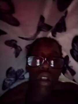 Snapshot of DawgPiece chatting on December 20, 2025, 11:29 pm DawgPiece online show from December 20, 2025, 11:29 pm