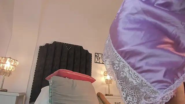 Snapshot of SamanthaBrown69 chatting on September 27, 2025, 3:34 am SamanthaBrown69 online show from September 27, 2025, 3:34 am