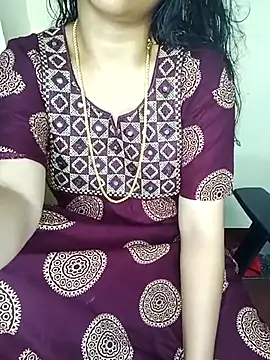 yourtamilcouple online show from October 4, 2025, 2:07 pm