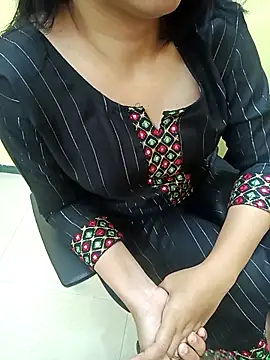 yourtamilcouple online show from March 2, 2026, 9:05 am