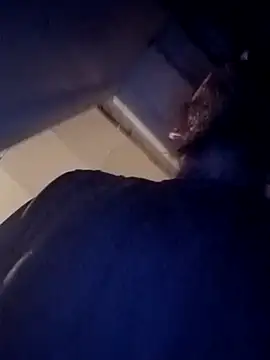 Snapshot of RobStrokes215 chatting on February 5, 2025, 8:32 am RobStrokes215 online show from February 5, 2025, 8:32 am