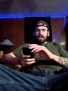 Snapshot of RobStrokes215 chatting on September 18, 2025, 10:35 pm RobStrokes215 online show from September 18, 2025, 10:35 pm