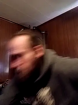 Snapshot of RobStrokes215 chatting on February 11, 2025, 6:08 am RobStrokes215 online show from February 11, 2025, 6:08 am