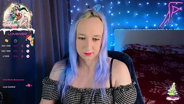 SexyTrixyLove online show from January 15, 2025, 7:37 am
