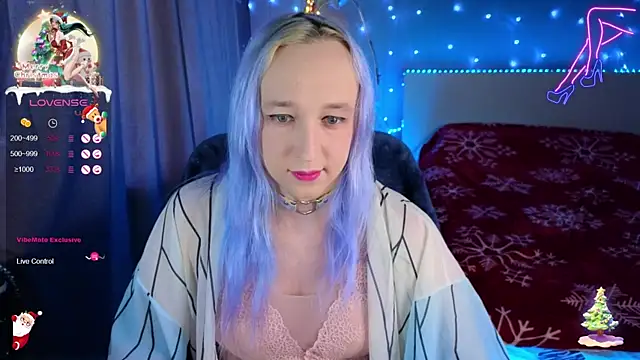 SexyTrixyLove online show from January 20, 2025, 7:36 am