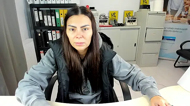 Snapshot of kilenyapatrice chatting on October 7, 2025, 10:27 am kilenyapatrice online show from October 7, 2025, 10:27 am