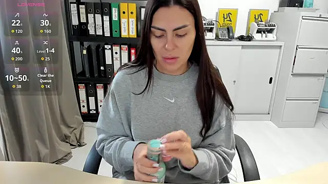 Snapshot of kilenyapatrice chatting on October 27, 2025, 12:50 pm kilenyapatrice online show from October 27, 2025, 12:50 pm