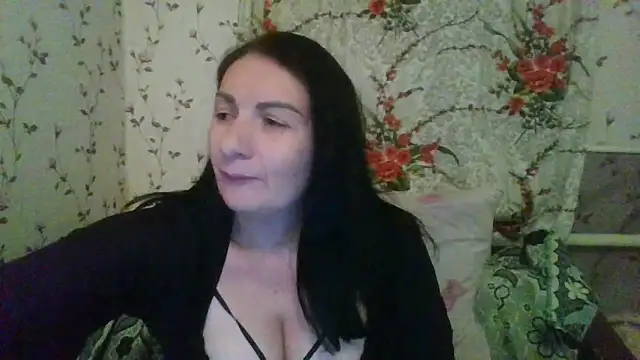 Snapshot of Zefirka_Axe chatting on September 17, 2025, 8:55 pm Zefirka Axe online show from September 17, 2025, 8:55 pm