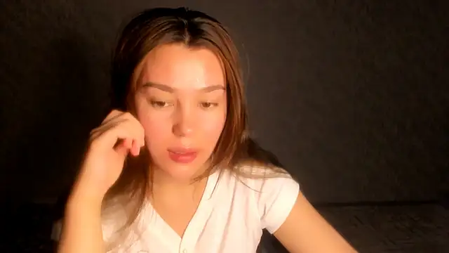 LunaXmii online show from March 14, 2026, 8:04 pm