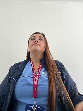 Shianrose online show from March 9, 2026, 2:31 pm